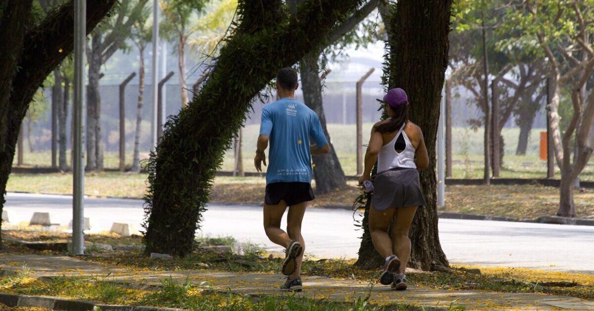 Andar ao menos 7.500 passos por dia ajuda a reduzir sintomas de asma